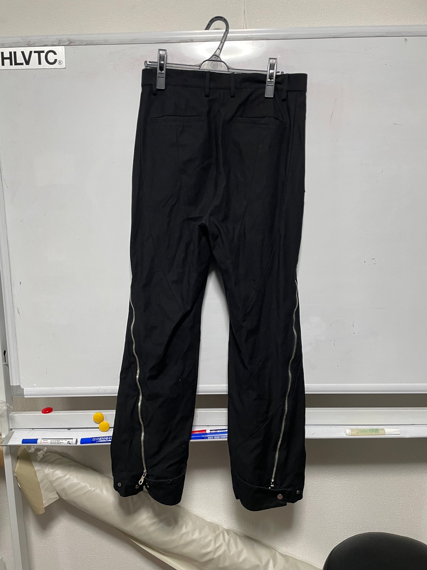 【最終サンプル】Spiral Cut Trousers