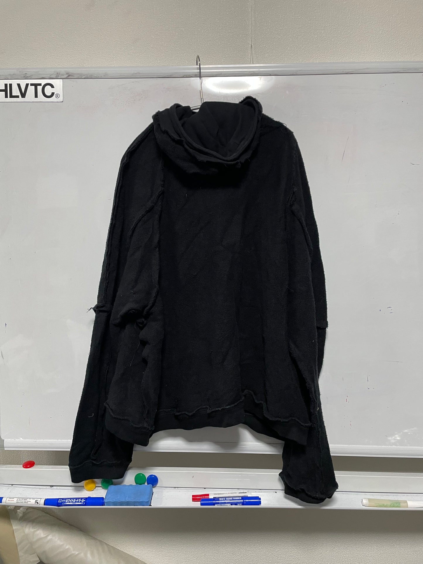 【サンプル】LAB Hoodieのための習作2