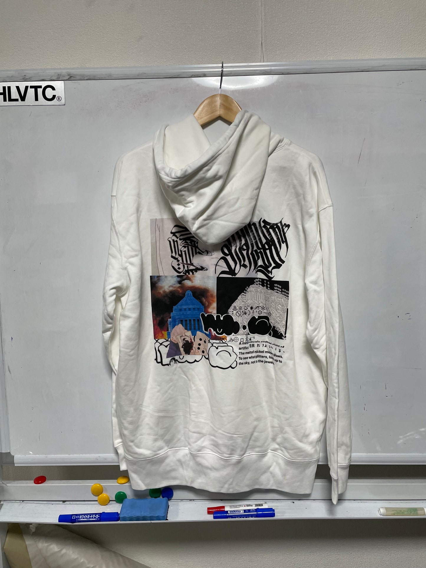 【サンプル】Helvetica×RAIN Hoodie 2