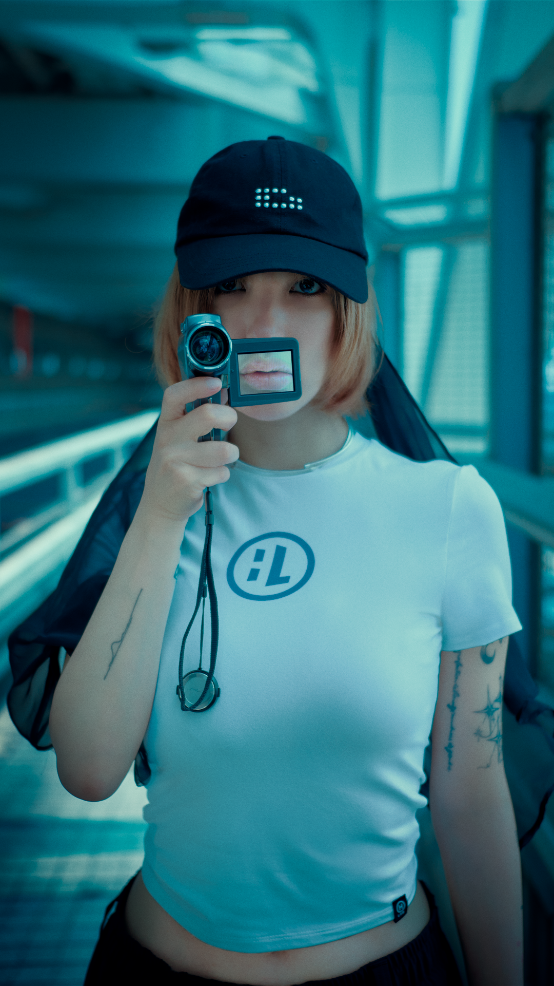 WM White Tight Circle Logo Tee