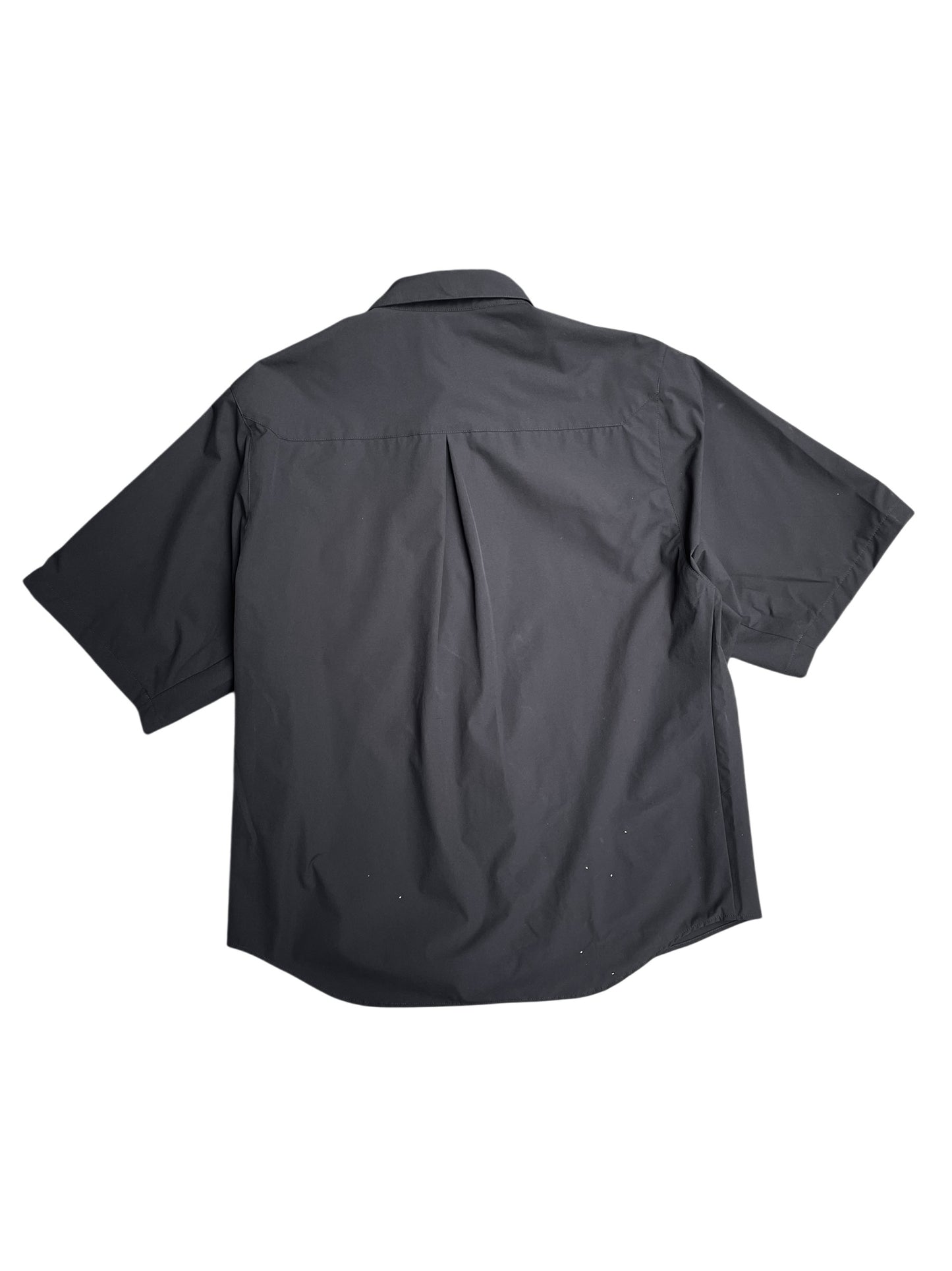 The Shirts 1/2