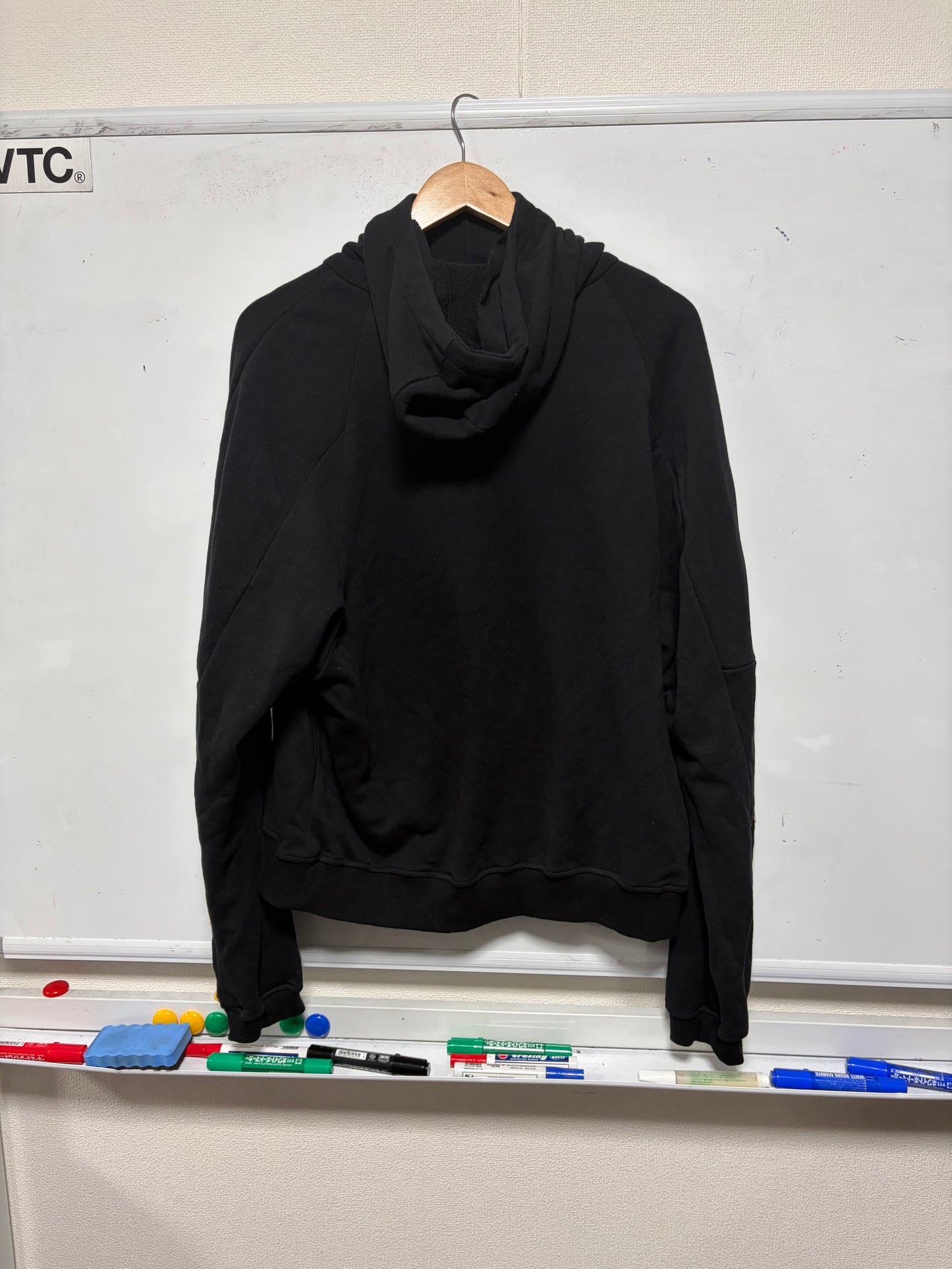 【サンプル】LAB Hoodie