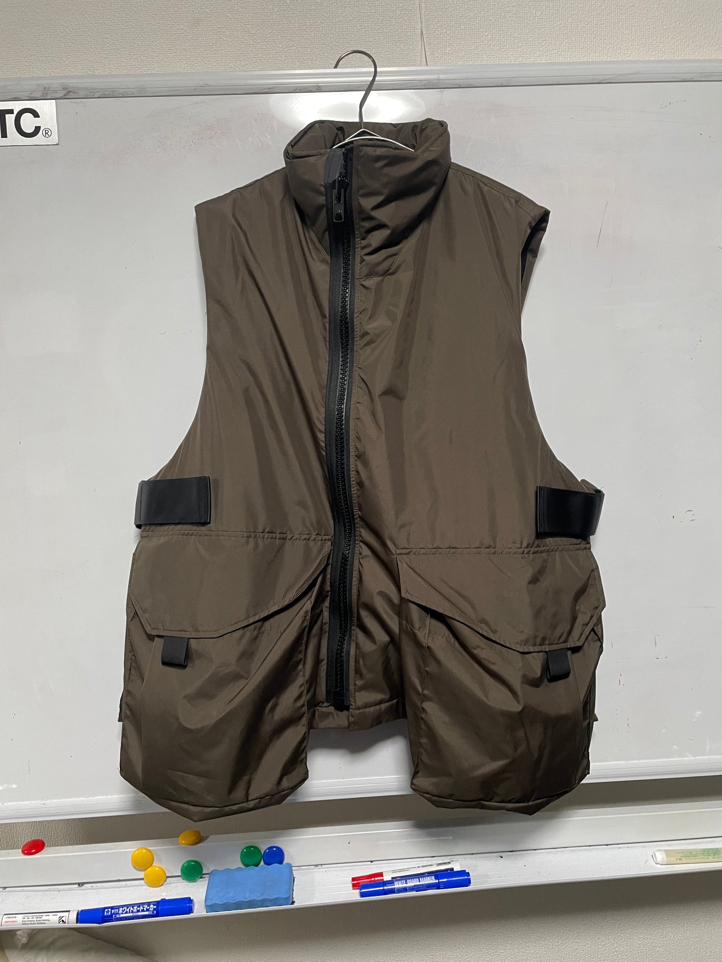 【サンプル】GTX Cargo vest Waterploof Lightwait Brown